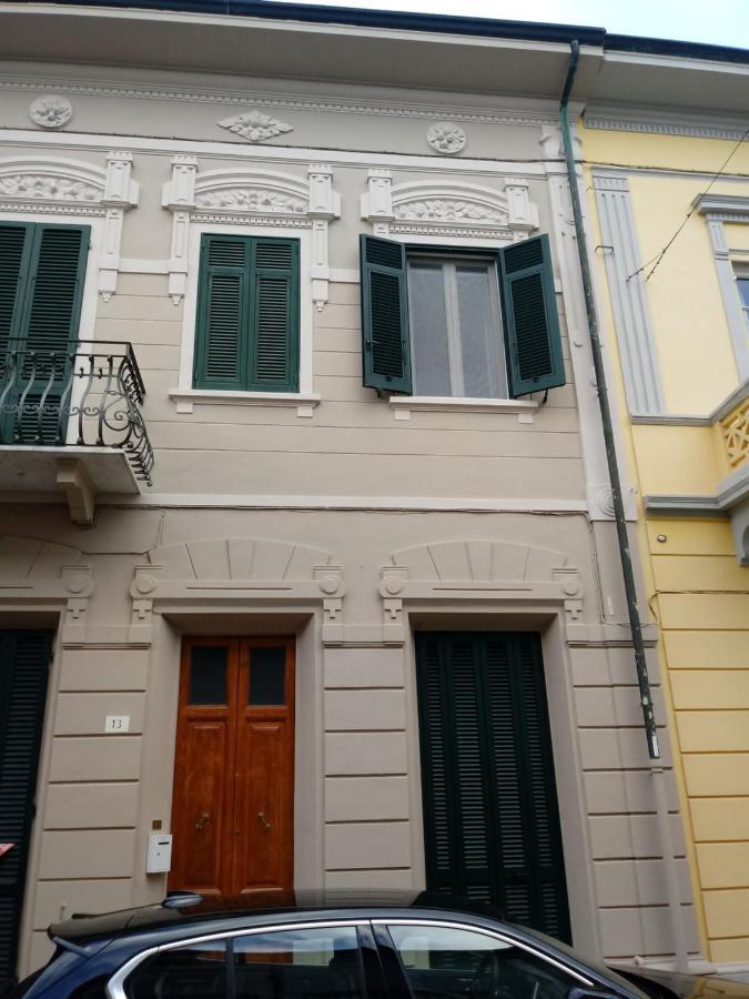 Casa Sara Villa Viareggio Exteriör bild